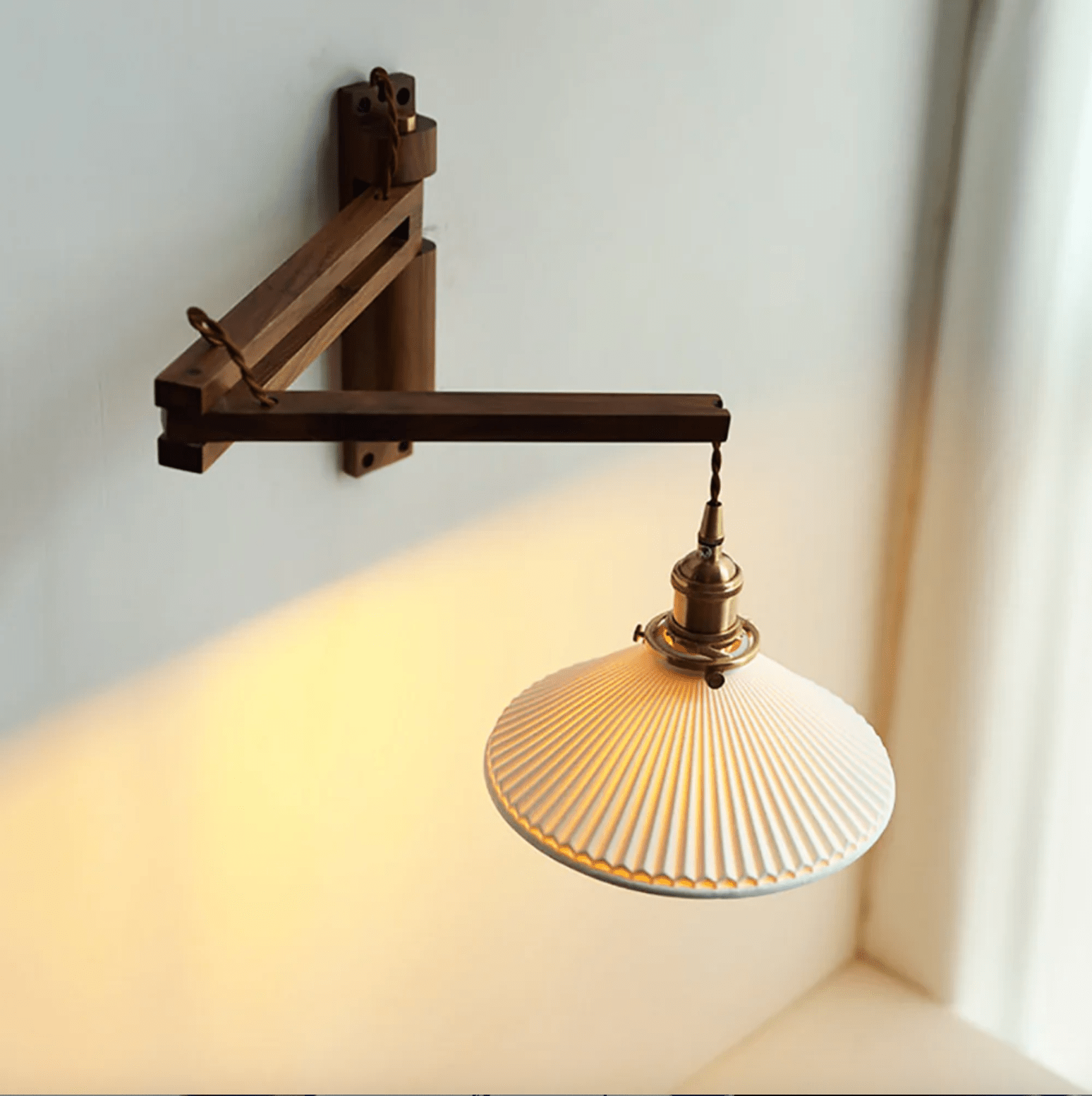 Asne – Adjustable Wood Wall Light - Grella Boutique