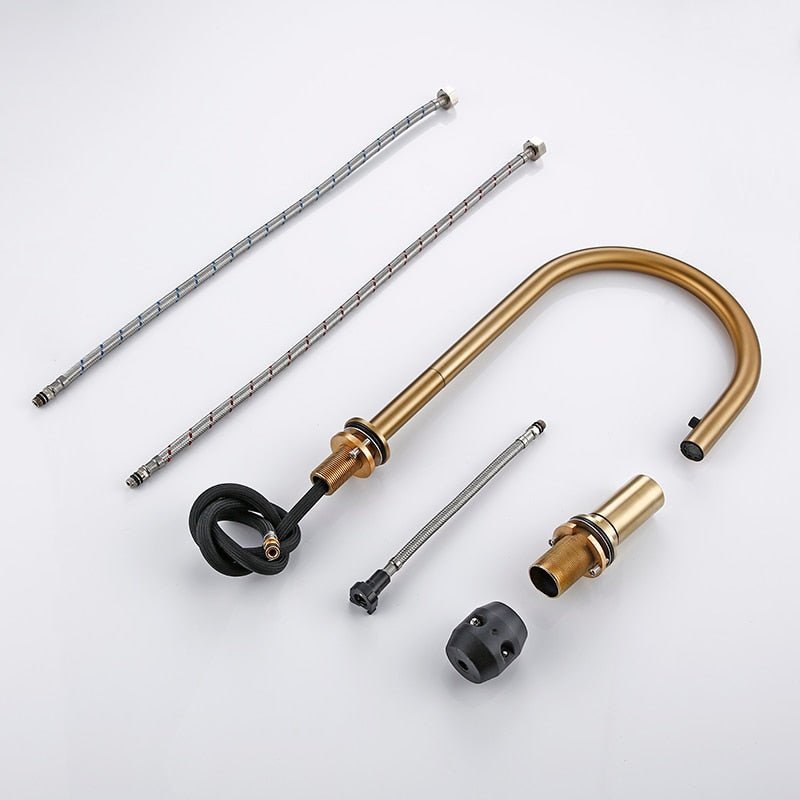 Snara - Modern Kitchen Faucet with Sprayer - Grella Boutique