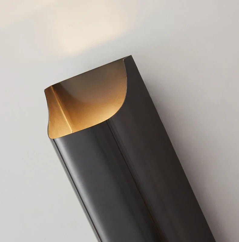 Yrsa - Modern Brass LED Wall Lamp Foyer - Grella Boutique